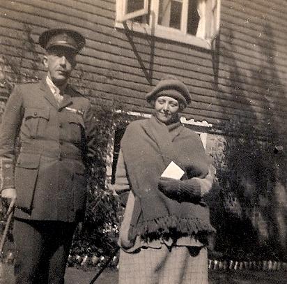 Harold and Elen in 1920